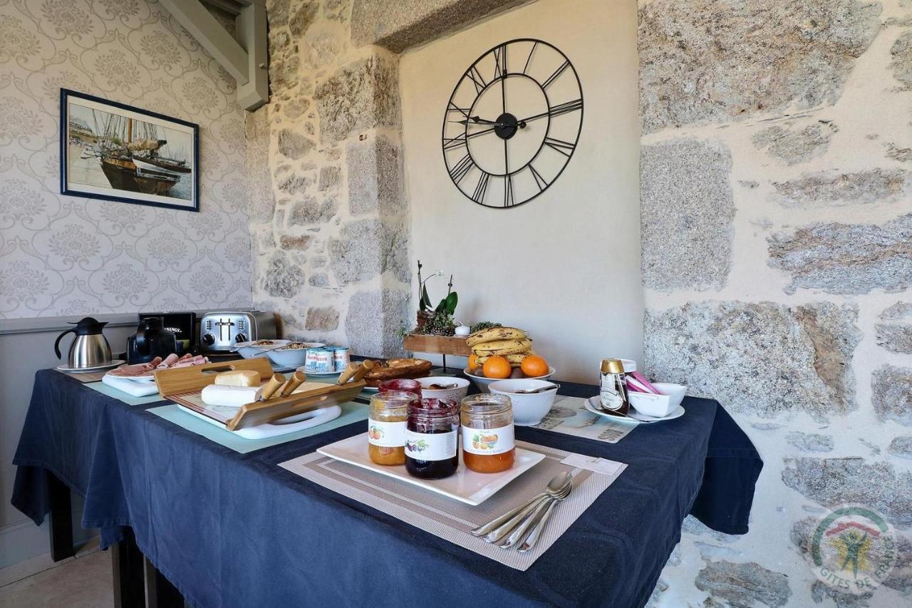 Gentilhommière De La Grande Toutenais Couette-café Saint-Malo